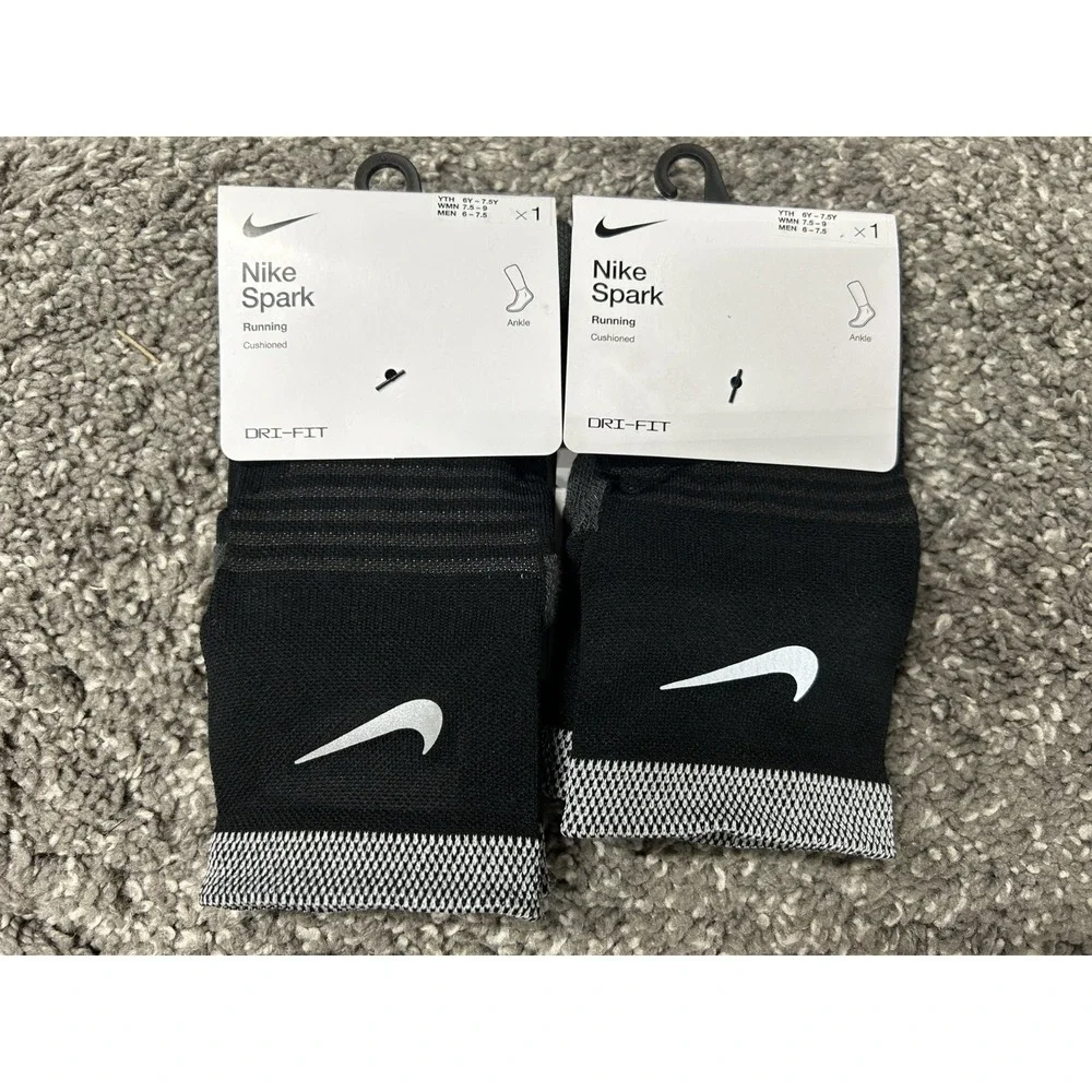 Nike Womens Size 7.5-9 Black Spark Cushioned Ankle Socks 2 Pair